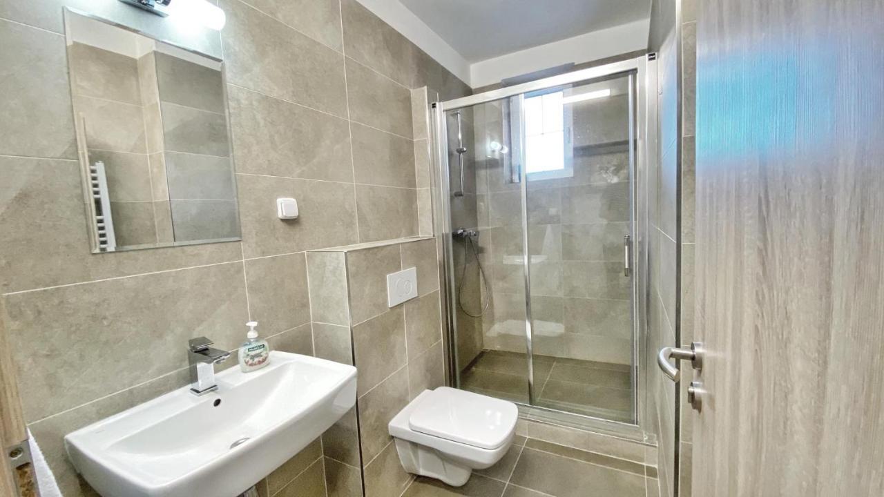 Relax Villa Tatry - Wifi/Tv, Bbq, Billiard Nova Lesna Bagian luar foto